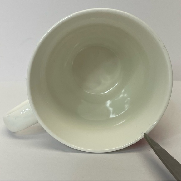 Starbuck’s 2016 Valentine’s Day White w/ Red Hearts Tall Mug - Picture 6 of 8